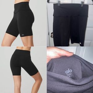Alo Yoga Airbrush HW Biker Short - Black M (EUC)